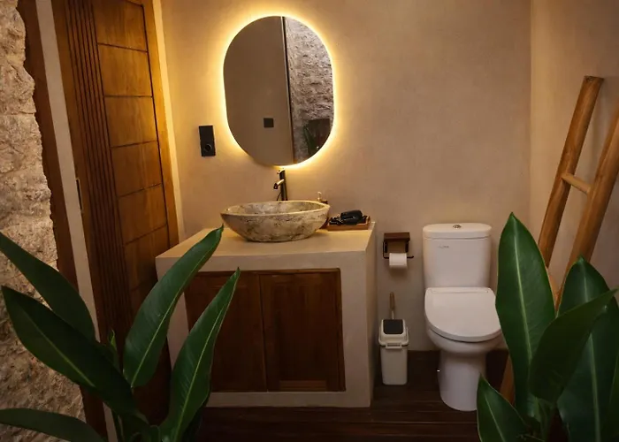 Luxury Jungle In - Infinity Pool, River View & Total Privacy 别墅 乌布