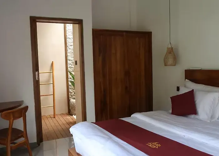 Luxury Jungle In - Infinity Pool, River View & Total Privacy * 乌布